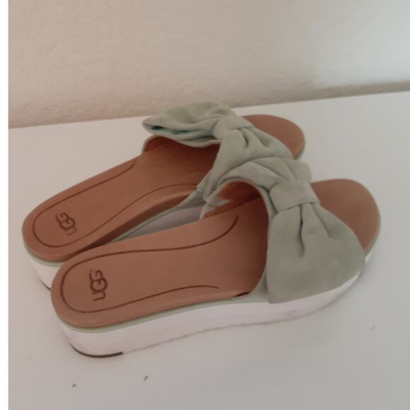 UGG Joan Ladies Green Bow Accent Slip On Platform Slides Sandals size 7.5 - Picture 4 of 7